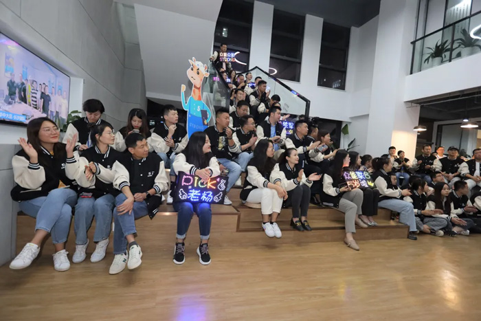 众能联合的5周岁,我们这么过!-18.jpg 众能联合的5周岁,我们这么过!-18.jpg